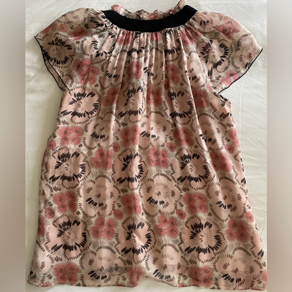MILLY Floral Blush Silk Ruffle Printed Blouse, Size 6 - Picture 5 of 11